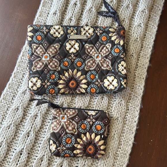 Vera Bradley Handbags - Vera Bradley makeup bag set